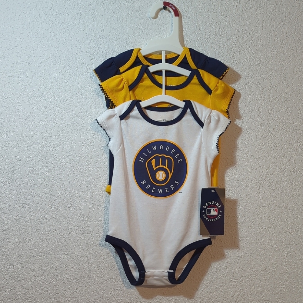 Genuine Merchandise Onesies Milwaukee Brewers Size 3-6 months lot of 3 NWT